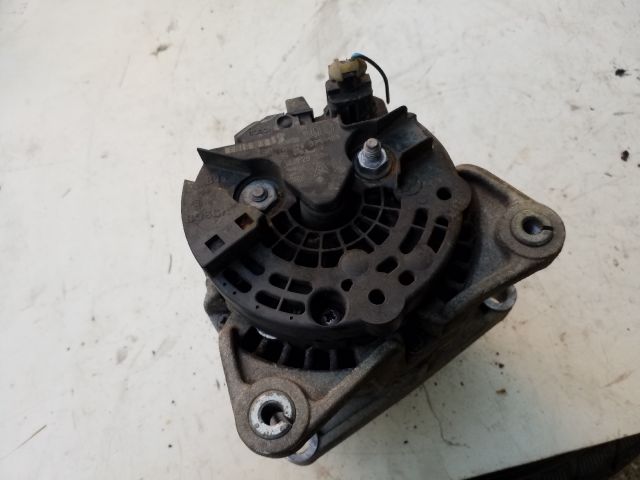 bontott OPEL ZAFIRA B Generátor