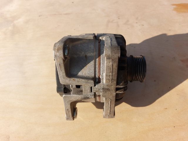 bontott OPEL ZAFIRA B Generátor