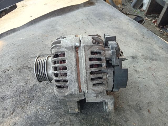 bontott OPEL ZAFIRA B Generátor