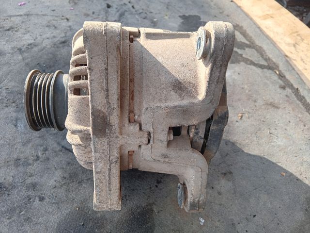 bontott OPEL ZAFIRA B Generátor