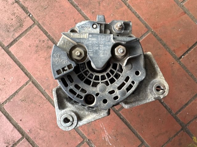 bontott OPEL ZAFIRA B Generátor