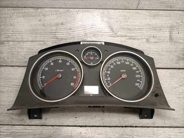 bontott OPEL ZAFIRA B Kilométeróra