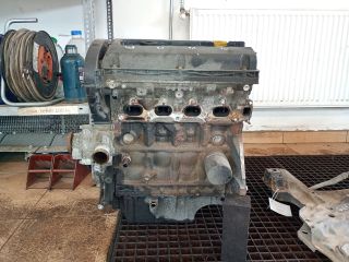 bontott OPEL ZAFIRA B Motor (Fűzött blokk hengerfejjel)