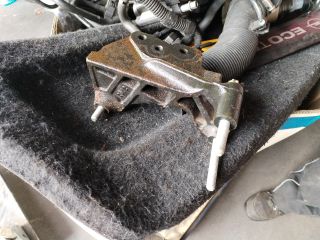 bontott OPEL ZAFIRA B Motor Tartó Bak (Fém)