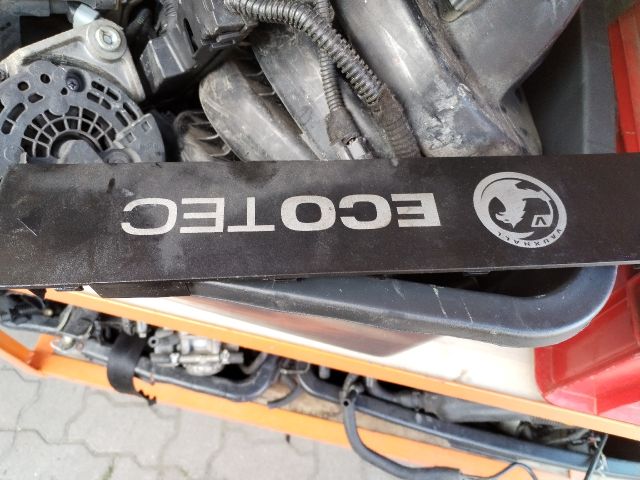 bontott OPEL ZAFIRA B Szelepfedél