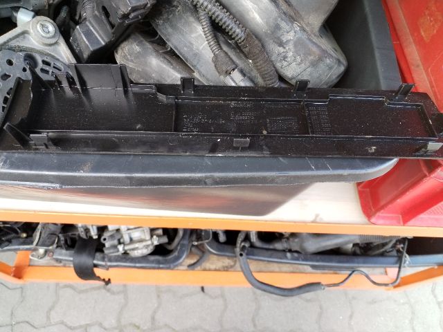 bontott OPEL ZAFIRA B Szelepfedél