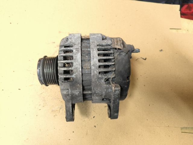 bontott OPEL ZAFIRA B Generátor