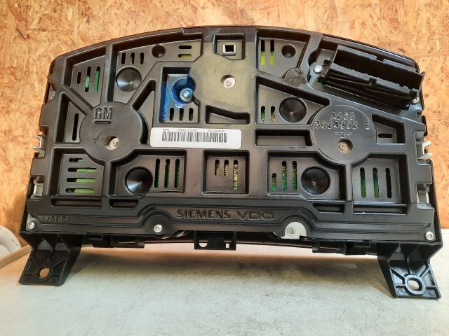 bontott OPEL ZAFIRA B Kilométeróra