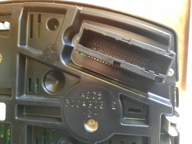 bontott OPEL ZAFIRA B Kilométeróra