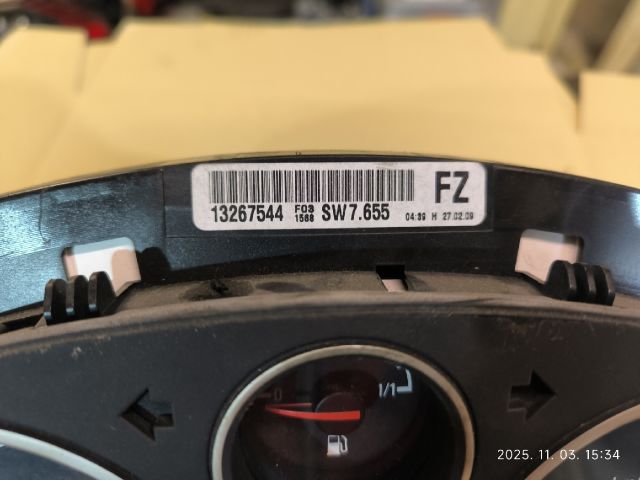 bontott OPEL ZAFIRA B Kilométeróra