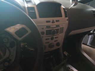 bontott OPEL ZAFIRA B Kilométeróra