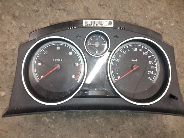 bontott OPEL ZAFIRA B Kilométeróra