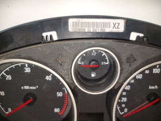 bontott OPEL ZAFIRA B Kilométeróra