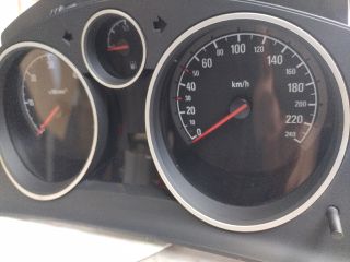 bontott OPEL ZAFIRA B Kilométeróra