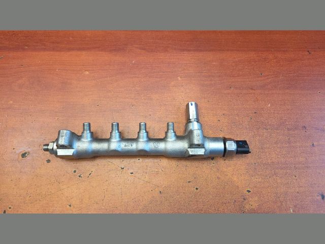 bontott OPEL ZAFIRA B Közösnyomócső