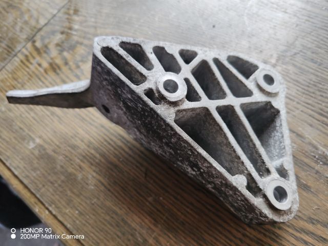 bontott OPEL ZAFIRA B Motor Tartó Bak (Fém)