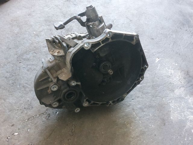 bontott OPEL ZAFIRA B Váltó (Mechanikus)