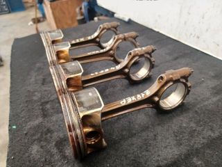 bontott OPEL ZAFIRA B Dugattyú