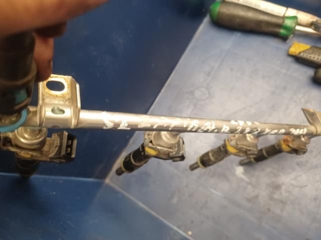 bontott OPEL ZAFIRA B Közösnyomócső