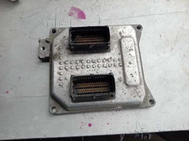 bontott OPEL ZAFIRA B Motorvezérlő