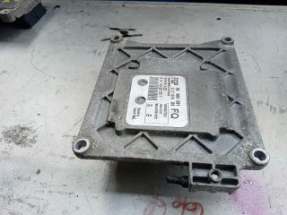 bontott OPEL ZAFIRA B Motorvezérlő