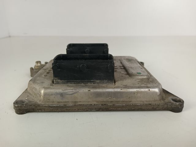 bontott OPEL ZAFIRA B Motorvezérlő