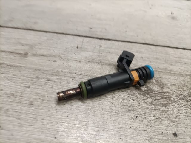 bontott OPEL ZAFIRA B Porlasztó (1 db)