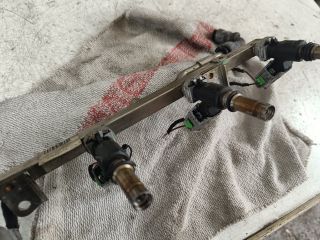 bontott OPEL ZAFIRA B Porlasztó Sor / Híd