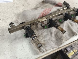 bontott OPEL ZAFIRA B Porlasztó Sor / Híd