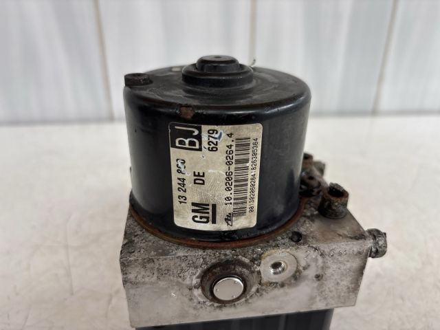 bontott OPEL ZAFIRA B ABS Kocka