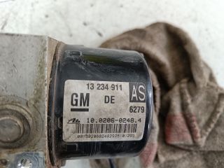 bontott OPEL ZAFIRA B ABS Kocka