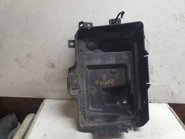 bontott OPEL ZAFIRA B Akkumulátor Fedél