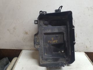 bontott OPEL ZAFIRA B Akkumulátor Fedél