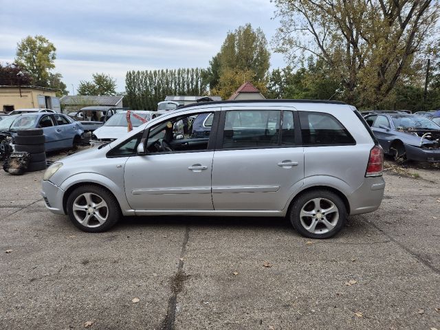 bontott OPEL ZAFIRA B Bal első Csonkállvány Kerékaggyal