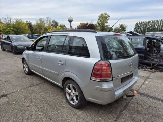 bontott OPEL ZAFIRA B Bal első Csonkállvány Kerékaggyal