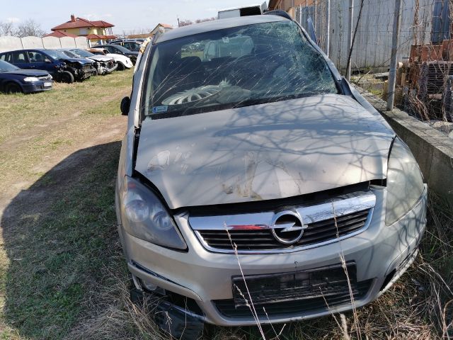 bontott OPEL ZAFIRA B Bal első Kerékagy