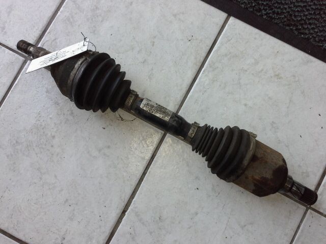 bontott OPEL ZAFIRA B Bal Féltengely