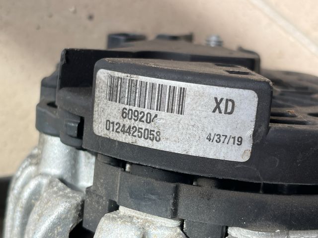 bontott OPEL ZAFIRA B Generátor