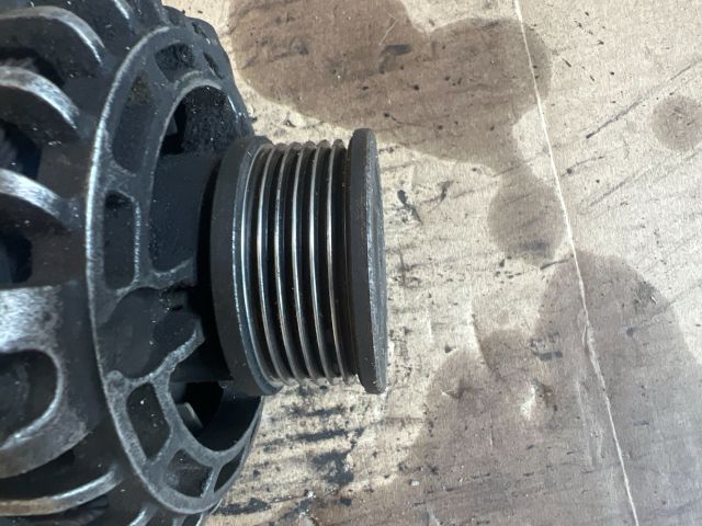 bontott OPEL ZAFIRA B Generátor