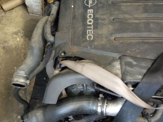 bontott OPEL ZAFIRA B Generátor