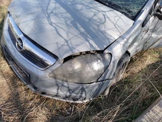 bontott OPEL ZAFIRA B Hűtőventilátor Keret