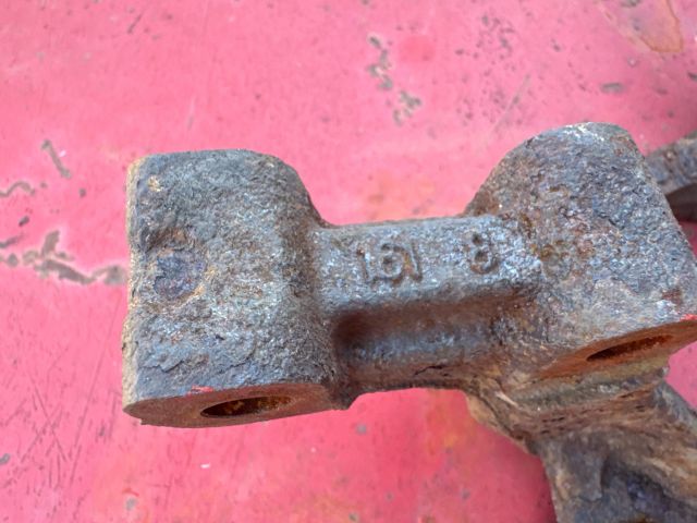 bontott OPEL ZAFIRA B Jobb első Csonkállvány