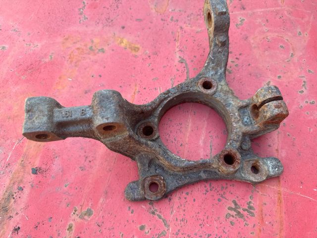 bontott OPEL ZAFIRA B Jobb első Csonkállvány