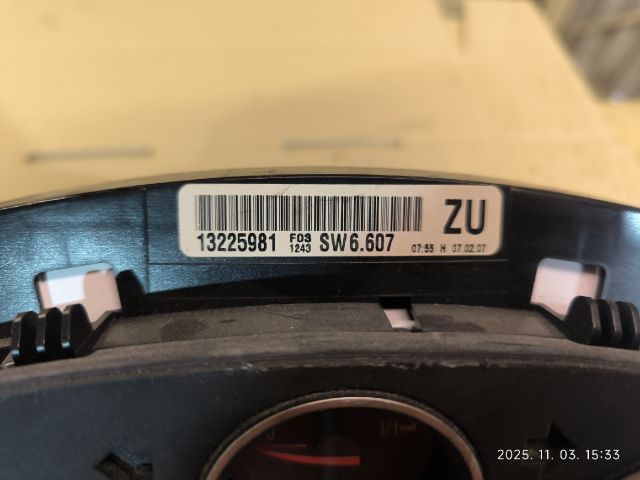 bontott OPEL ZAFIRA B Kilométeróra