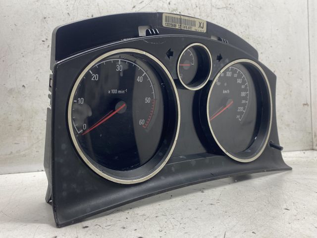 bontott OPEL ZAFIRA B Kilométeróra