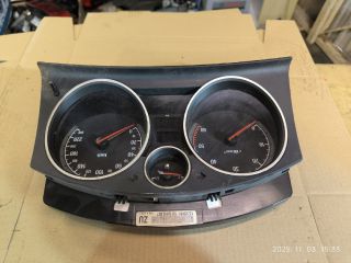 bontott OPEL ZAFIRA B Kilométeróra