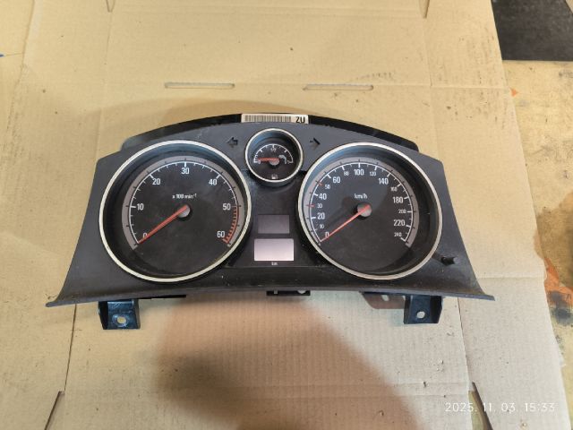 bontott OPEL ZAFIRA B Kilométeróra