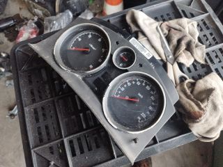 bontott OPEL ZAFIRA B Kilométeróra