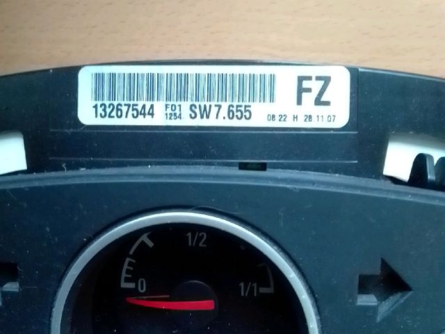 bontott OPEL ZAFIRA B Kilométeróra