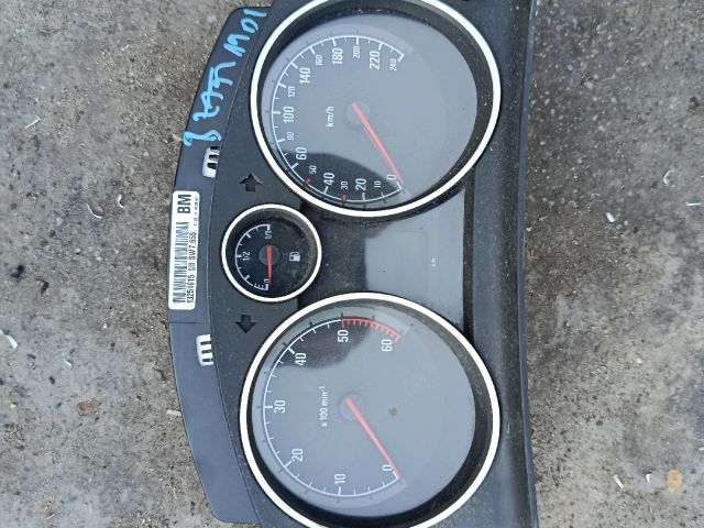 bontott OPEL ZAFIRA B Kilométeróra